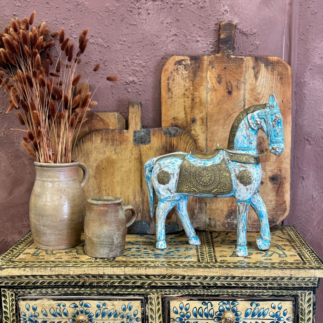 Vintage & Artisan Accessories