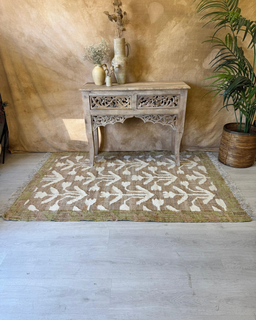 Jute & Hand-Carded Wool Handwoven Rug – Natural with Soft Green Border (120 x 180cm)