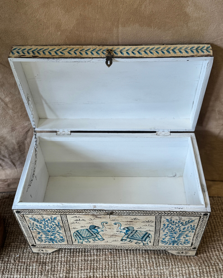 Hand-Painted Teak Storage Chest – Cream & Blue with Elephant Motif