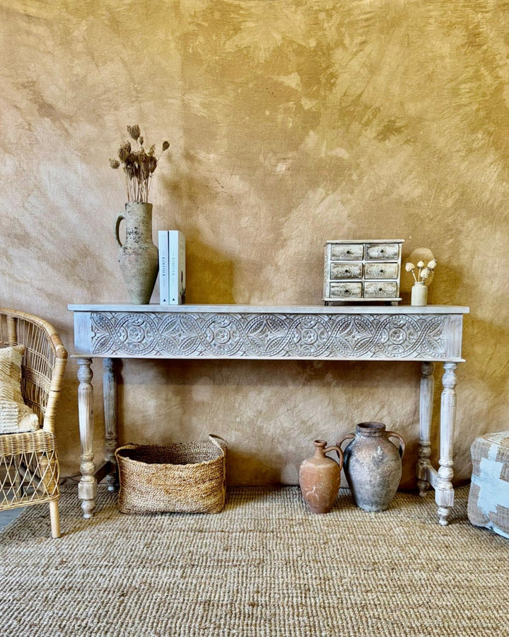 Hand-Carved Mango Wood Console Table – Creamwashed Finish with Floral Carving (150cm)