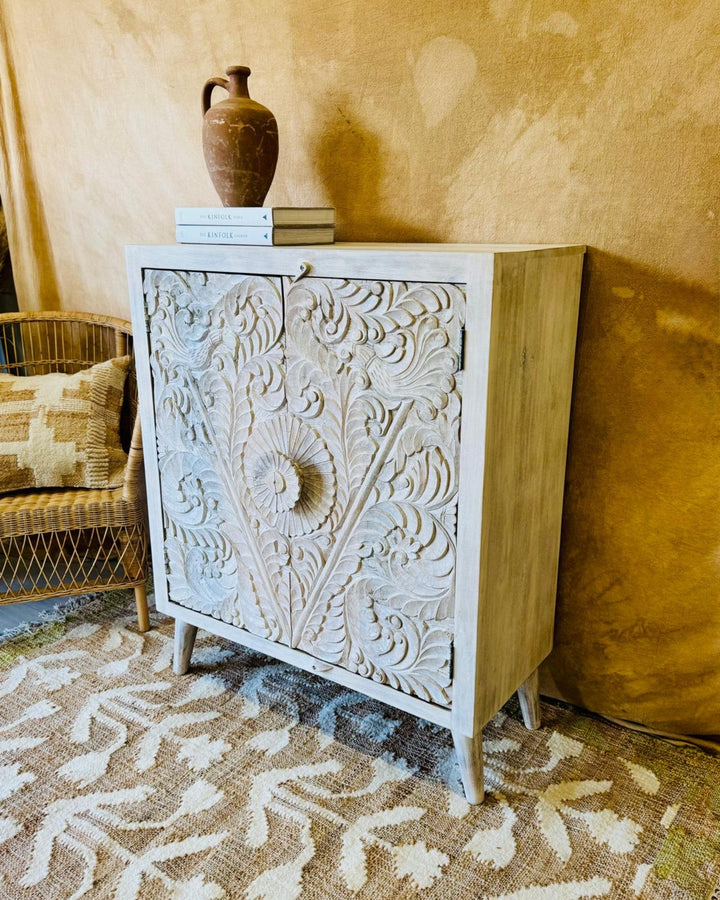 Hand-Carved Mango Wood Sideboard – Creamwash Finish with Peacock & Floral Motif
