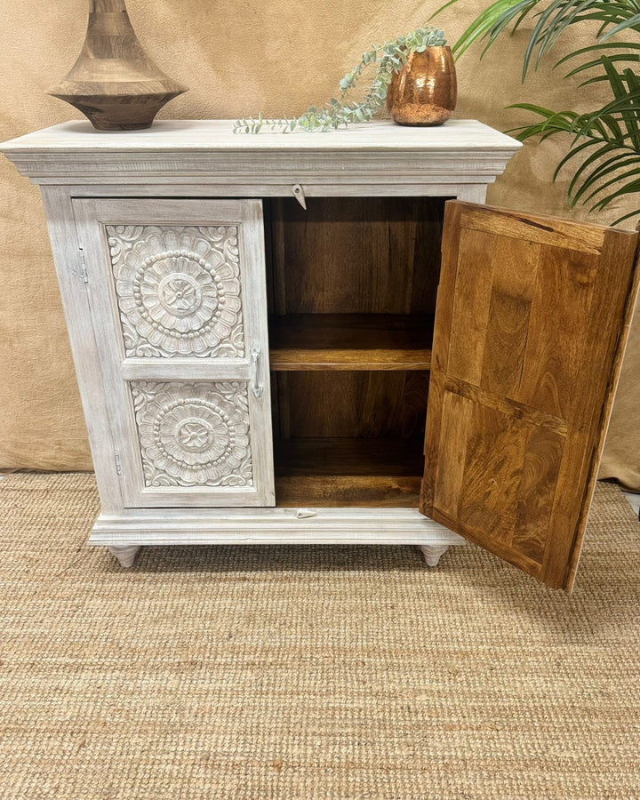 Hand-Carved Mango Wood Sideboard – Creamwashed Finish with Floral Detailing