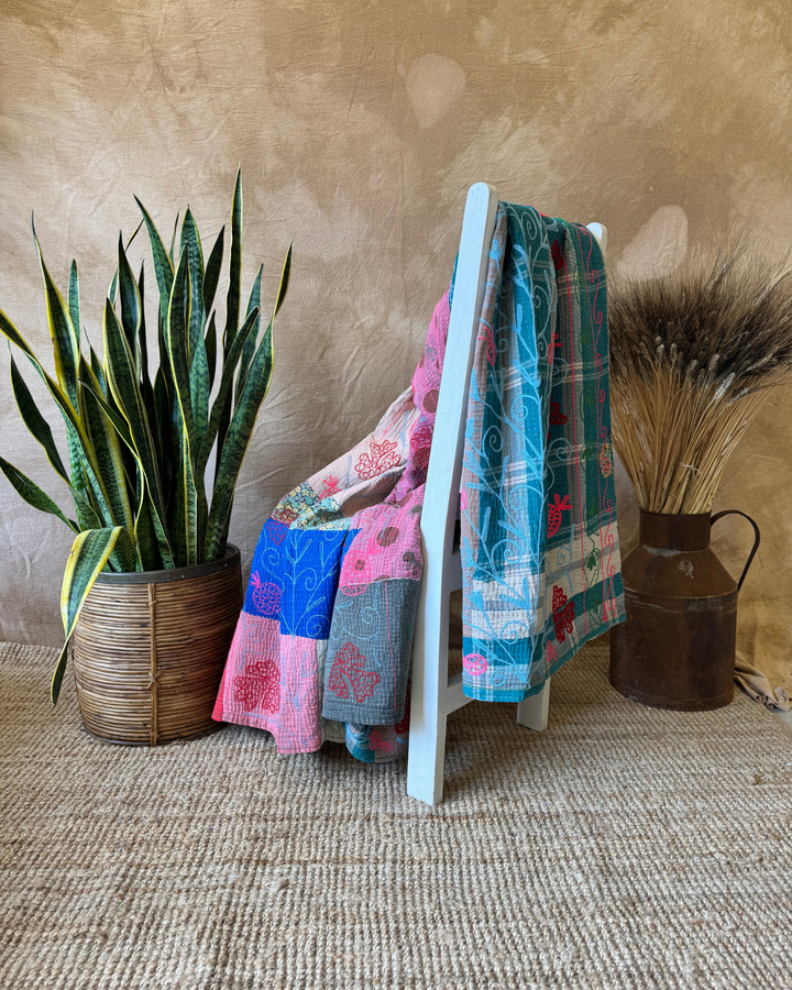 Vintage Hand-Embroidered Kantha Throw – Teal Plaid Sari with Red Botanical Motifs