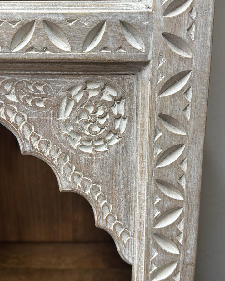 Hand-Carved Mango Wood Bookcase – Cream-Washed Light Natural Finish with Arched Shelves