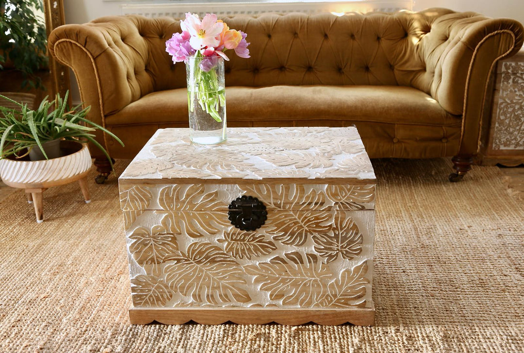 Hand-Carved Mango Wood Trunk – Monstera Leaf Design with Whitewashed Finish