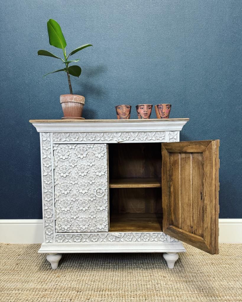 Intricate Petal Carved 2 Door Sideboard - (KHSD97WN)
