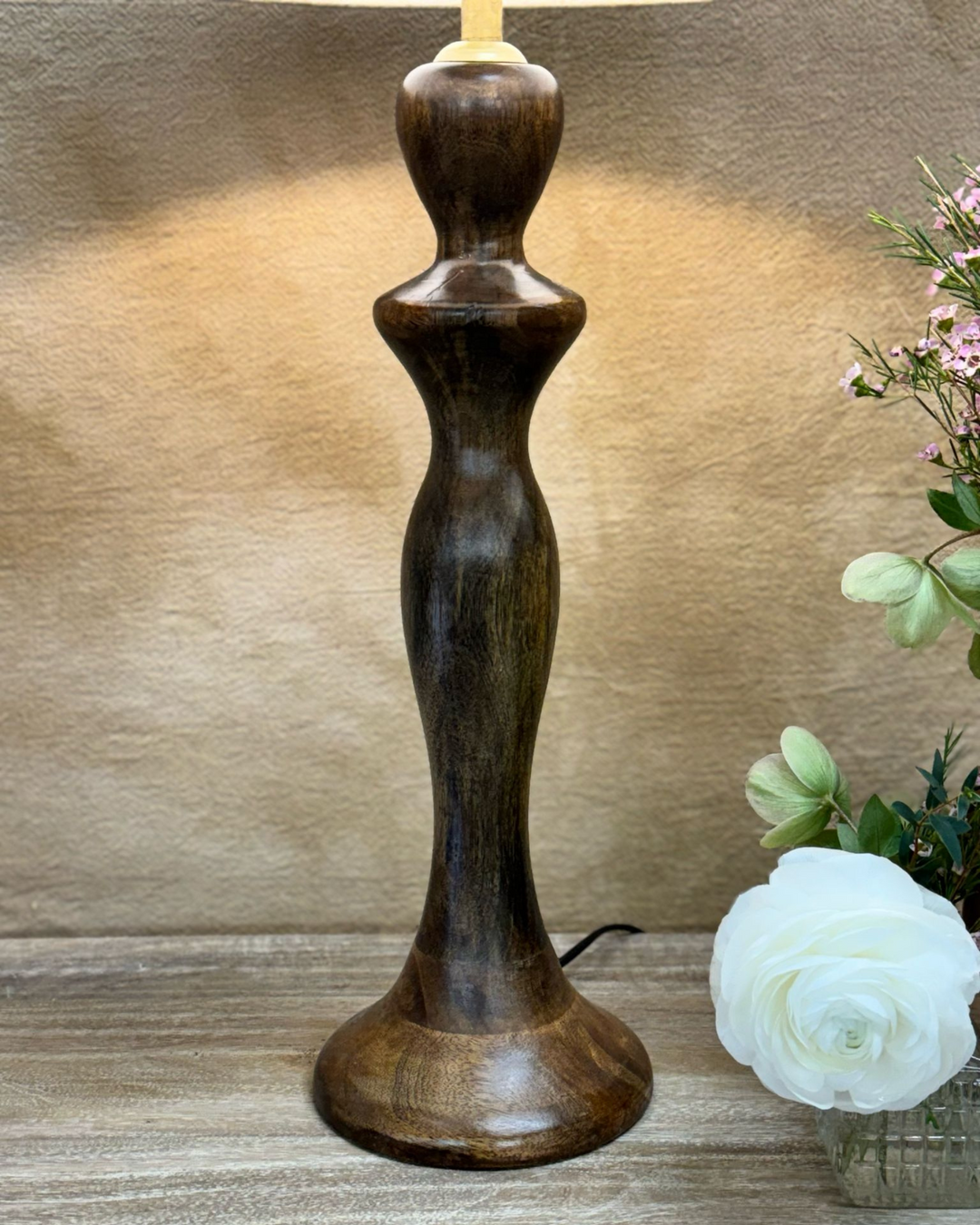 Handcrafted Mango Wood Table Lamp with Linen Shade – Polished Finish