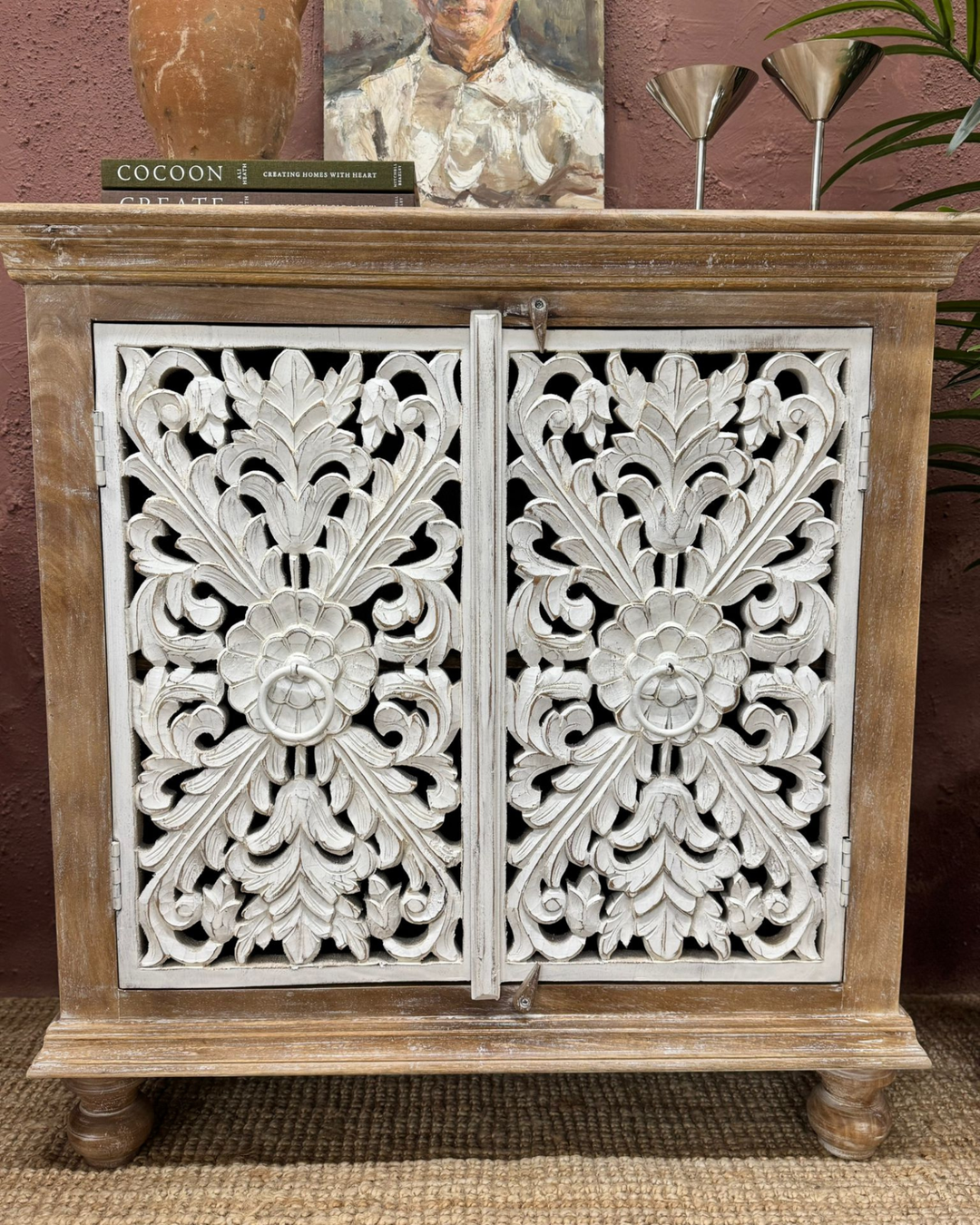 Hand-Carved Mango Wood Sideboard – 2 Doors with Whitewashed Floral Panels