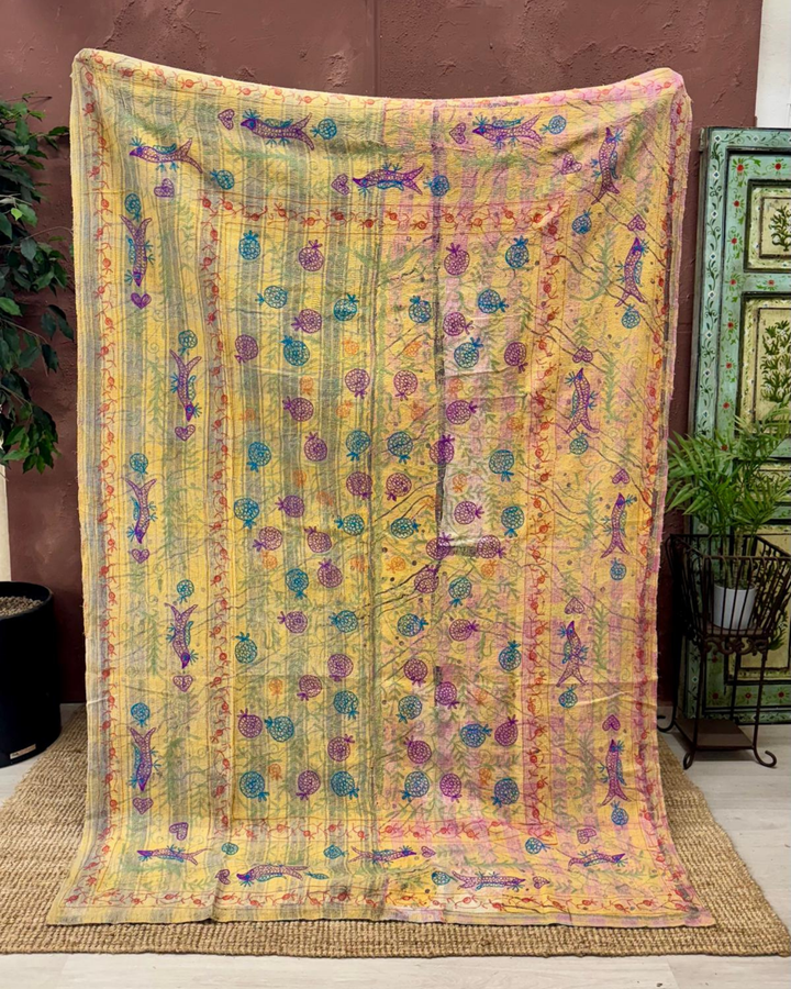 Vintage Hand-Embroidered Kantha Throw – Soft Pastel Sari with Botanical Stitchwork