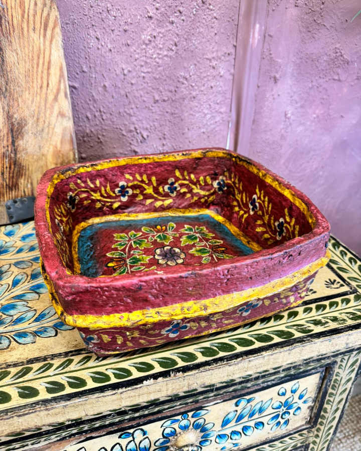 Hand-Painted Decorative Paper Mâché Square Bowl – Traditional Indian Art