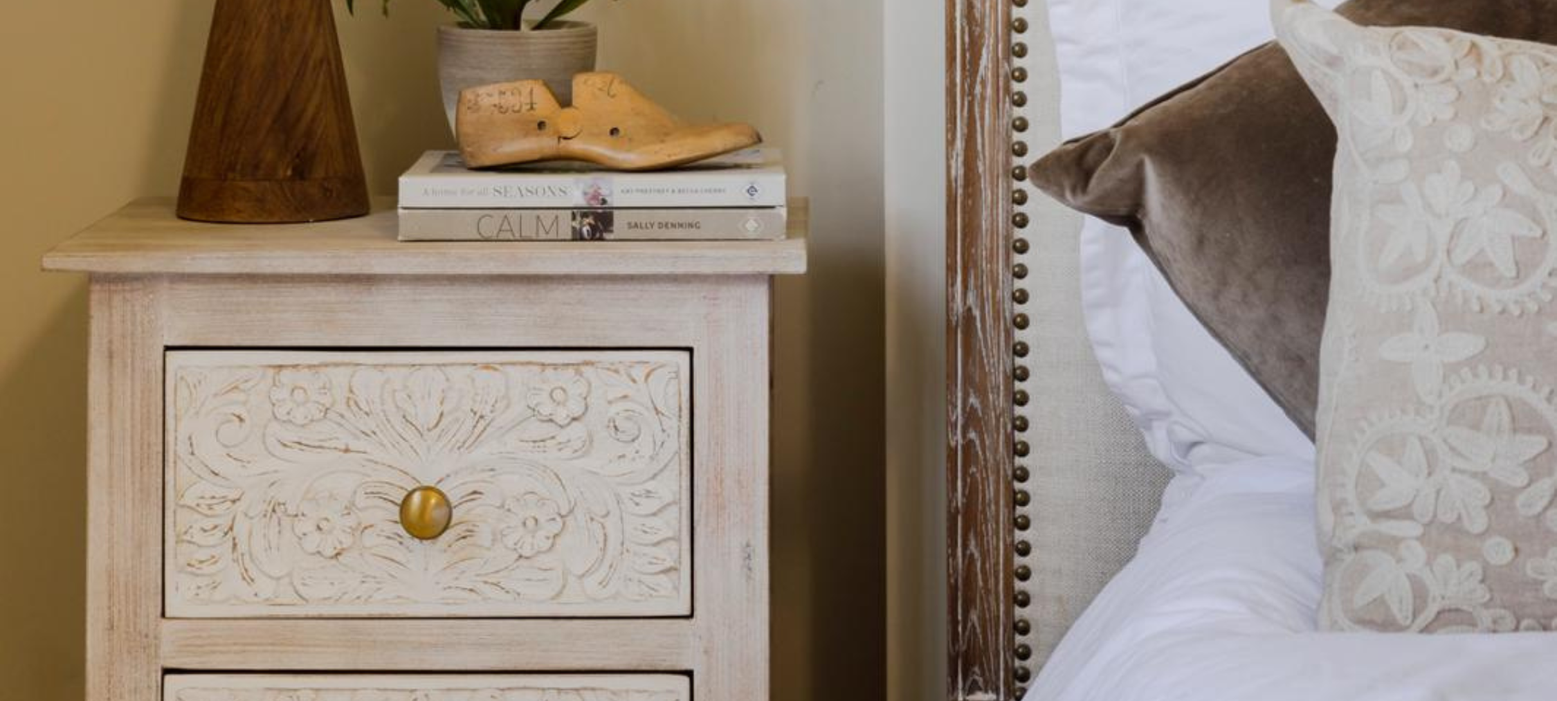 Mango Wood Bedside Table 