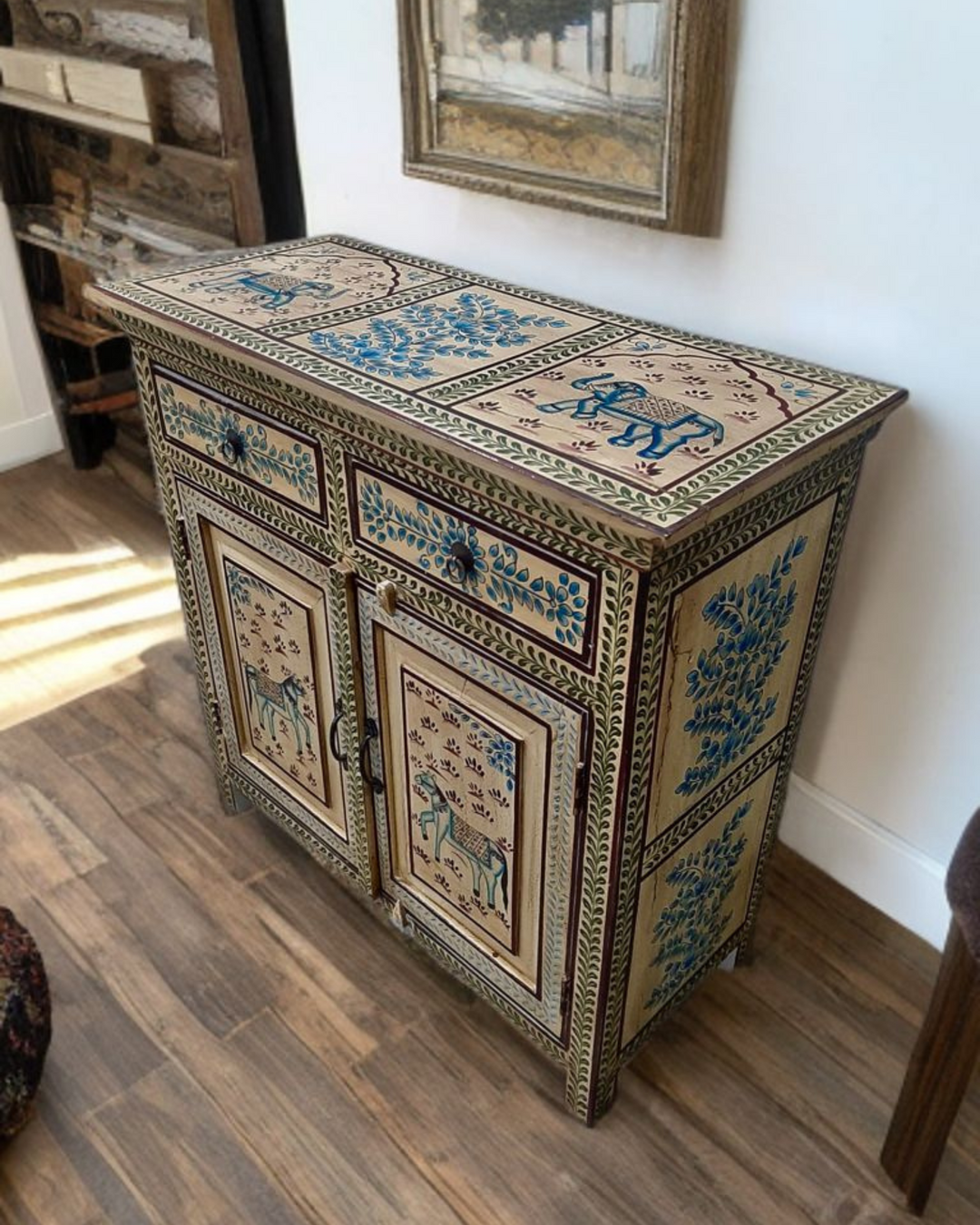 Hand-Painted Mango Wood Sideboard – Vintage Floral & Animal Motifs