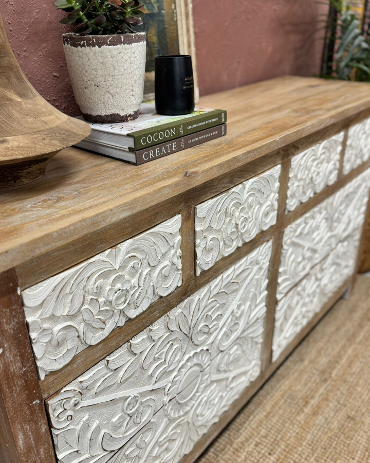 Hand-Carved Mango Wood Chest of Drawers – 8 Drawer Design with Whitewashed Drawers
