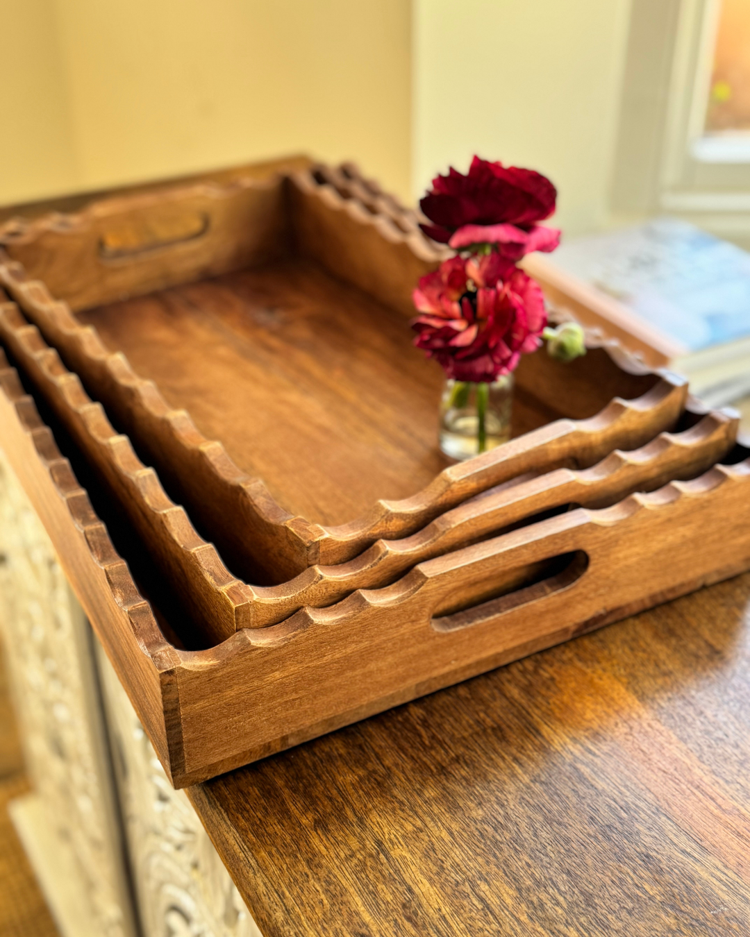 Set of 3 Hand-Carved Mango Wood Trays – Scalloped Edge Design