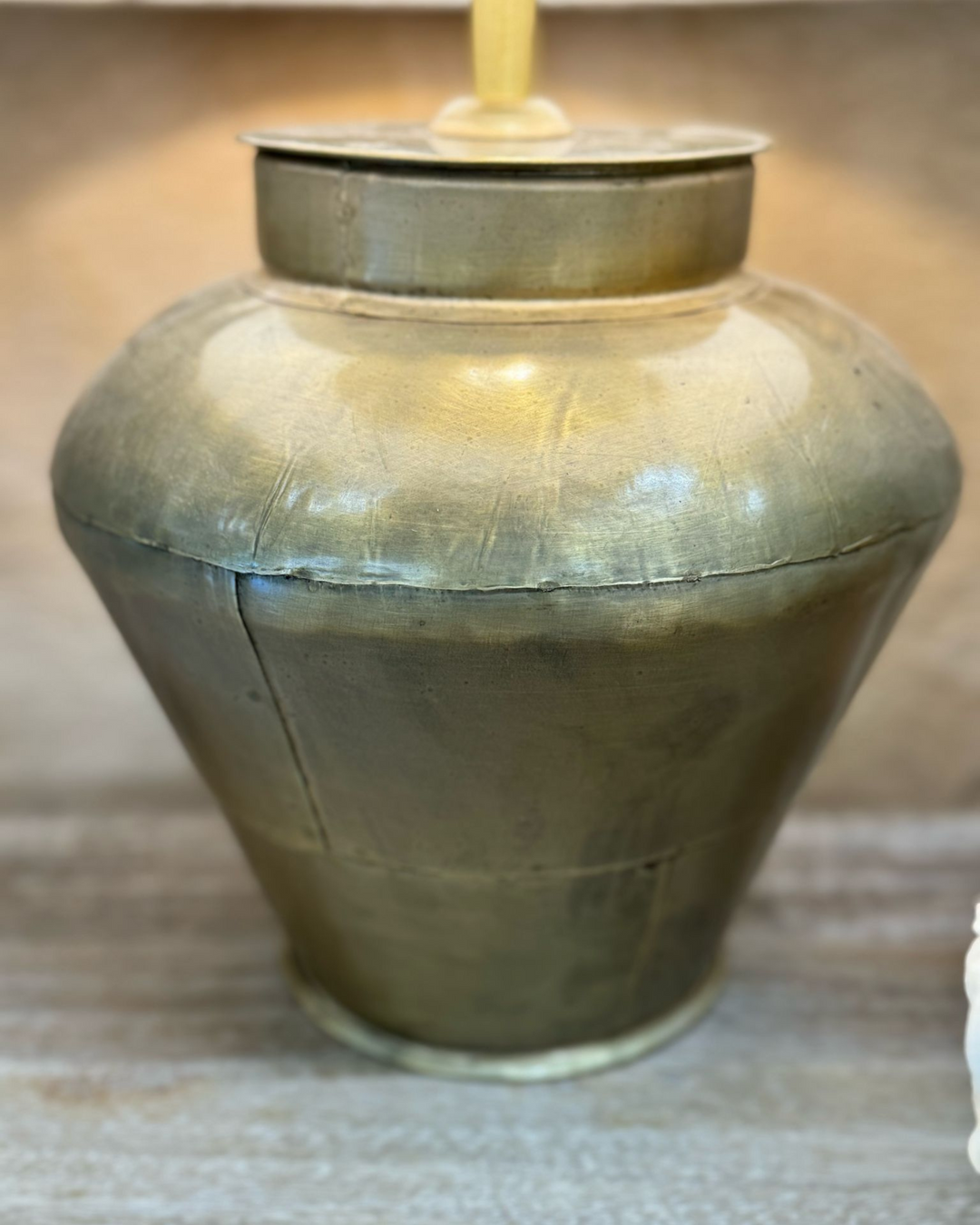 Brass Table Lamp – Small Vintage-Inspired Design with Linen Shade