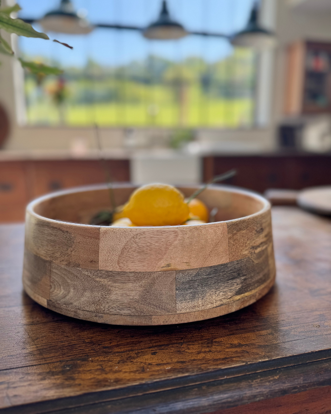 Hand-Carved Mango Wood Fruit Bowl – Natural Finish