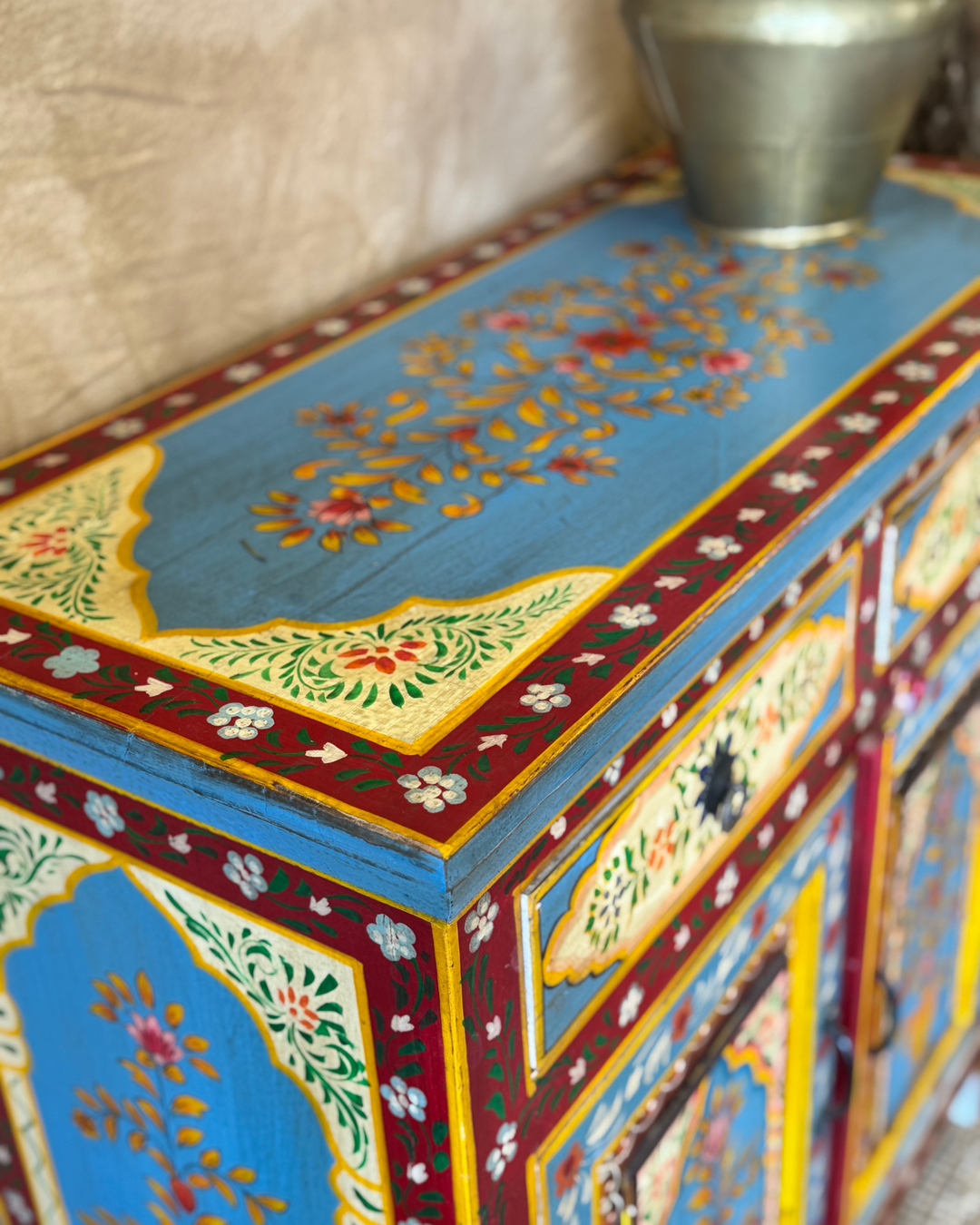 Hand-Painted Mango Wood Sideboard – Vintage Floral & Botanical Design