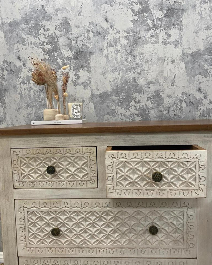 Whitewashed 8 Drawer Chest of Drawers