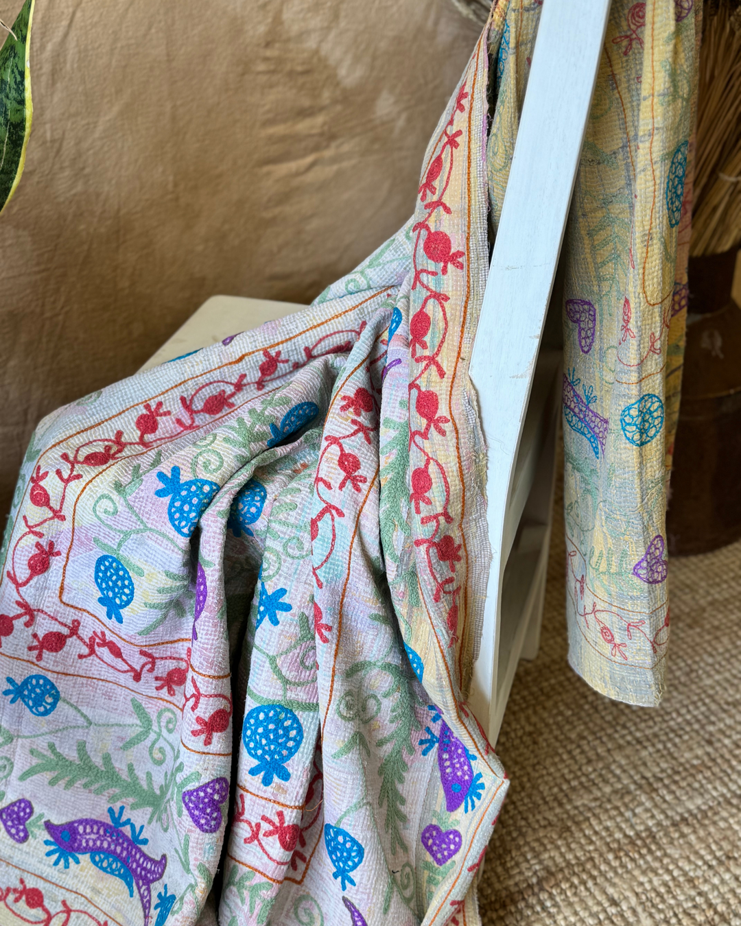 Vintage Hand-Embroidered Kantha Throw – Soft Pastel Sari with Botanical Stitchwork