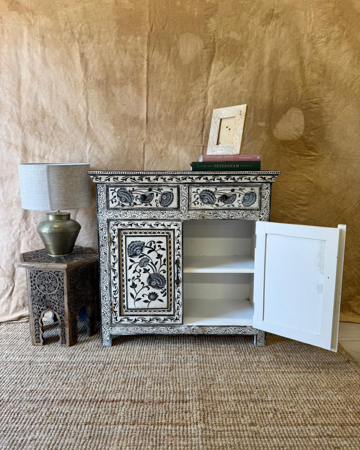 Hand-Painted Vintage Mango Wood Sideboard – Monochrome Floral Design with 2 Doors & 2 Drawers