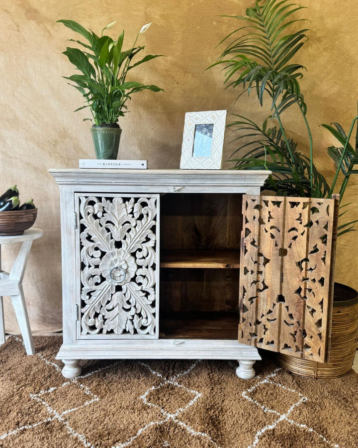 Hand-Carved Mango Wood Sideboard – Creamwashed Finish with Floral Detailing