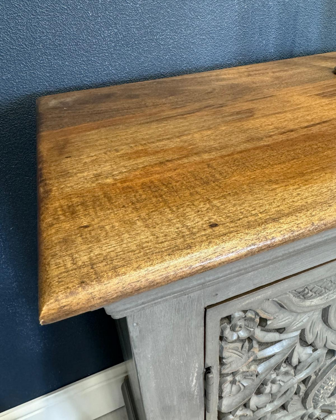 Hand-Carved Mango Wood 2-Door Sideboard