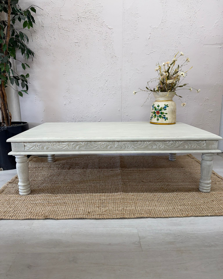 Hand-Carved Mango Wood Coffee Table – Creamwashed Finish with Floral Detailing