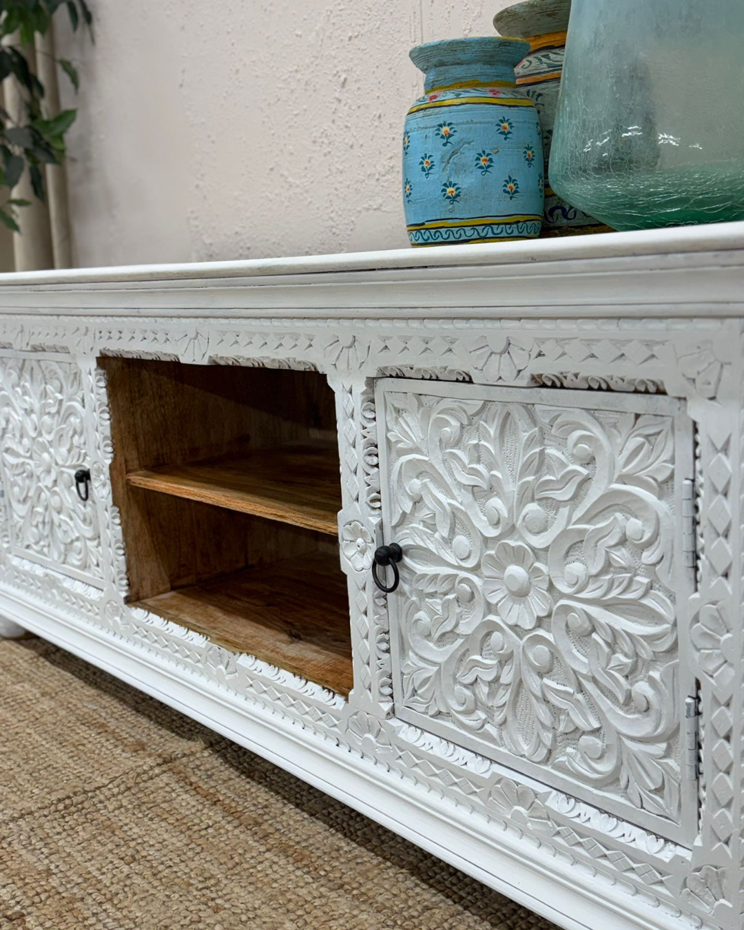 Hand-Carved Mango Wood TV Unit – Fully Whitewashed 2 Door Design