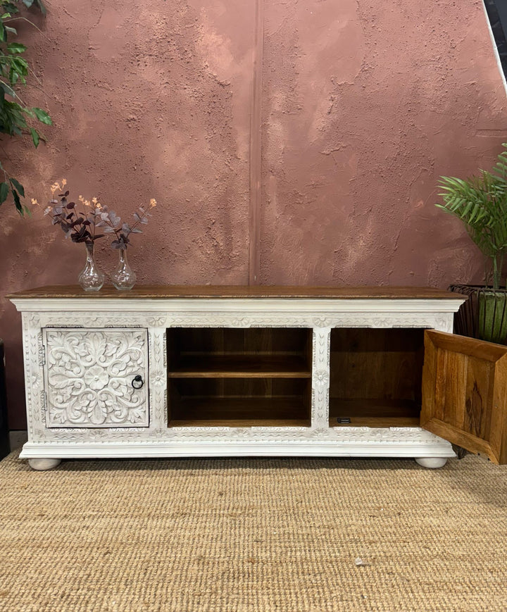 Hand-Carved Mango Wood TV Unit – Whitewashed Finish with Floral Detailing