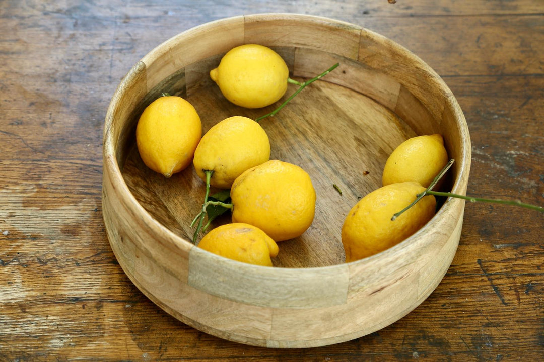 Hand-Carved Mango Wood Fruit Bowl – Natural Finish