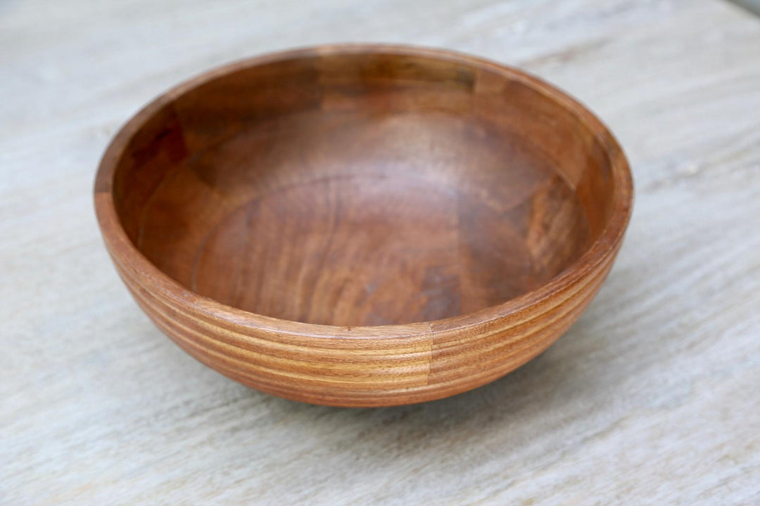 Set of 3 Hand-Carved Mango Wood Bowls – Ribbed Edge Design