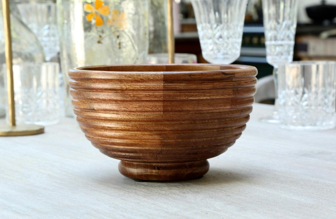 Set of 3 Hand-Carved Mango Wood Bowls – Ribbed Edge Design