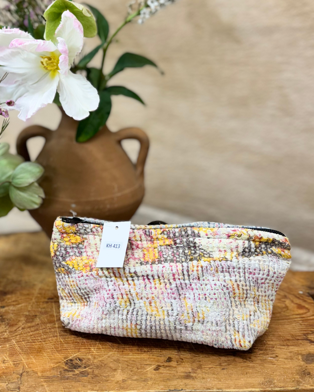 Small Wash Bag – Soft Citrus with Blush Threading