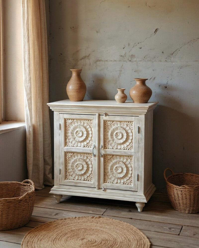 Hand-Carved Mango Wood Sideboard – Creamwashed Finish with Floral Detailing