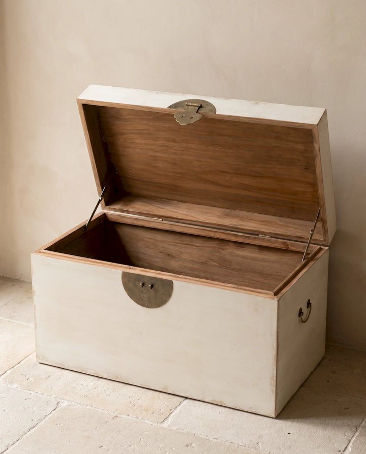 White Lacquered Pine Storage Box