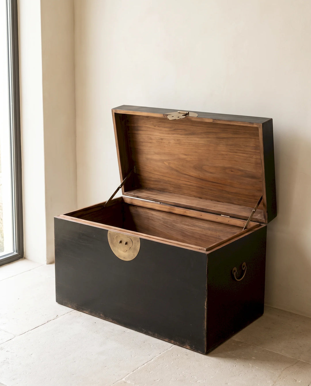 Black Lacquered Pine Storage Box