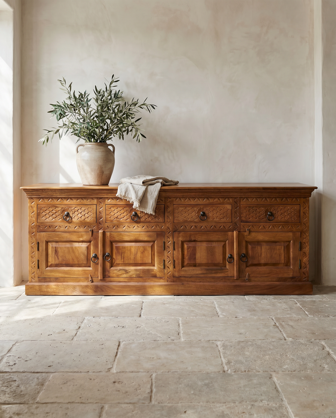 Hand-Carved Mango Wood Sideboard – Natural Polished Finish with 4 Doors &amp; 4 Drawers