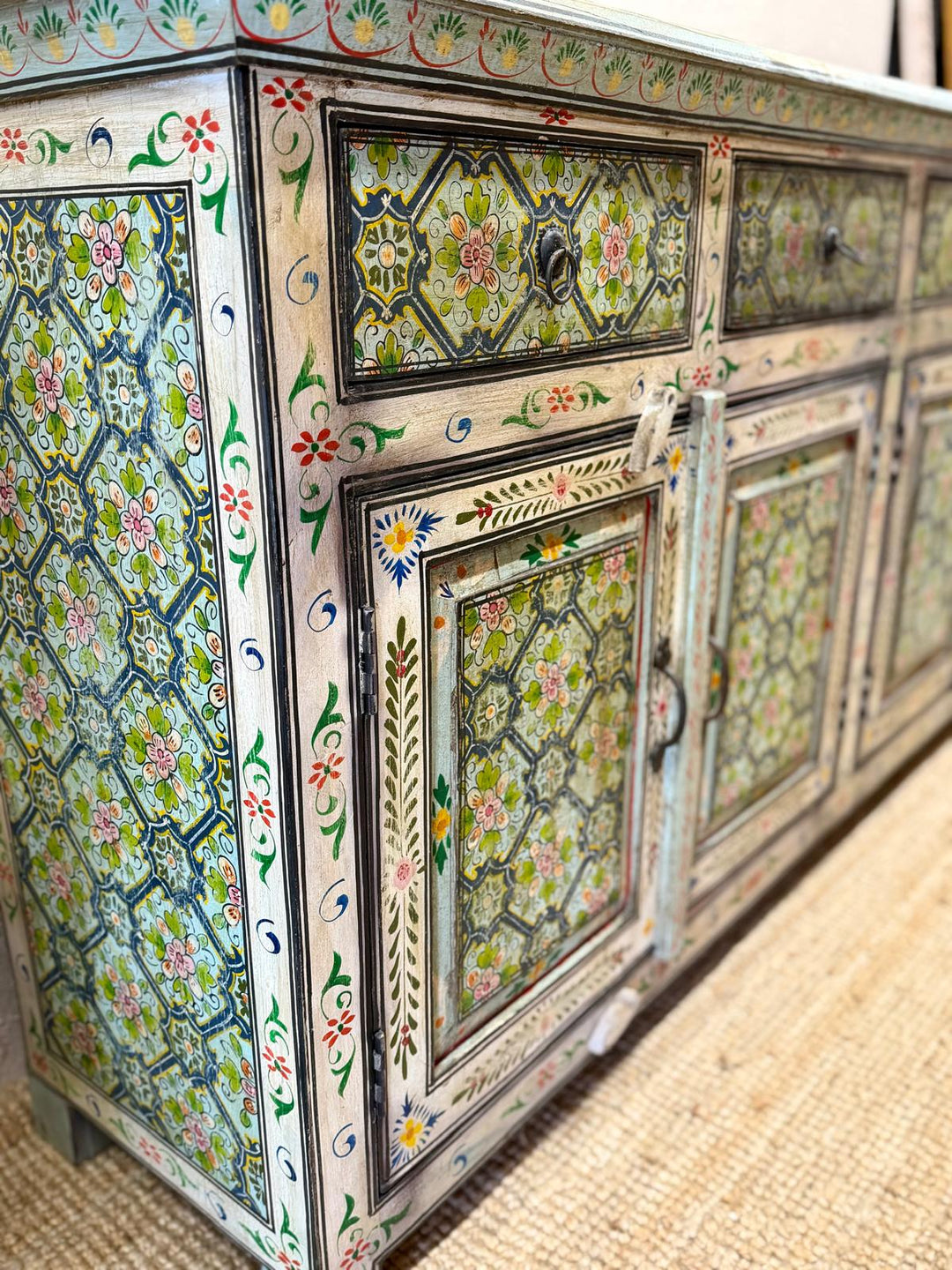 Hand-Painted Mango Wood Sideboard – 4 Doors & 4 Drawers, Floral Design (180cm)