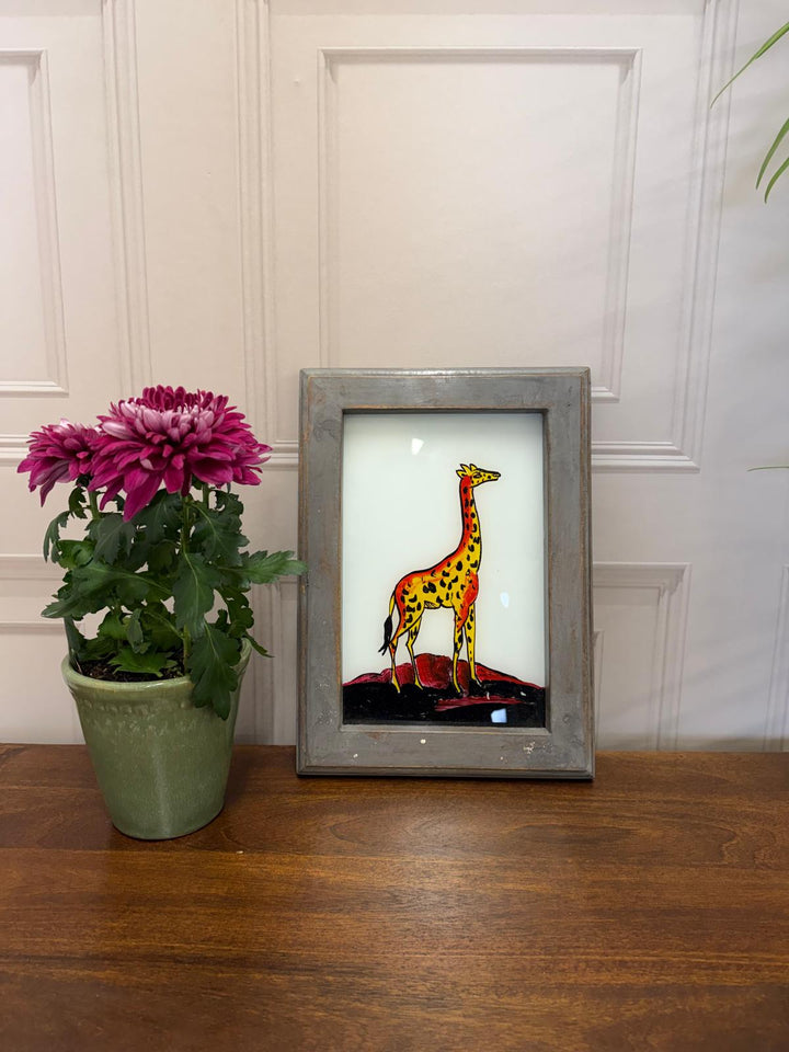 Hand-Painted Giraffe Oil Painting – Reclaimed Mango Wood Frame (22 x 29 cm)