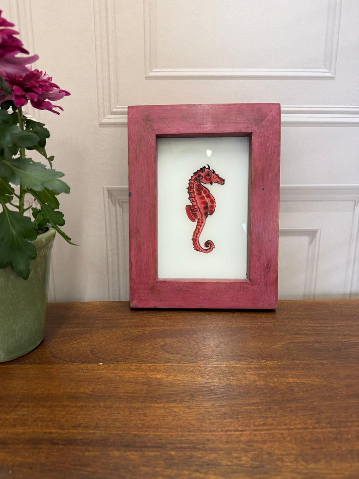 Hand-Painted Red Seahorse Oil Painting – Reclaimed Mango Wood Frame (22 x 29 cm)