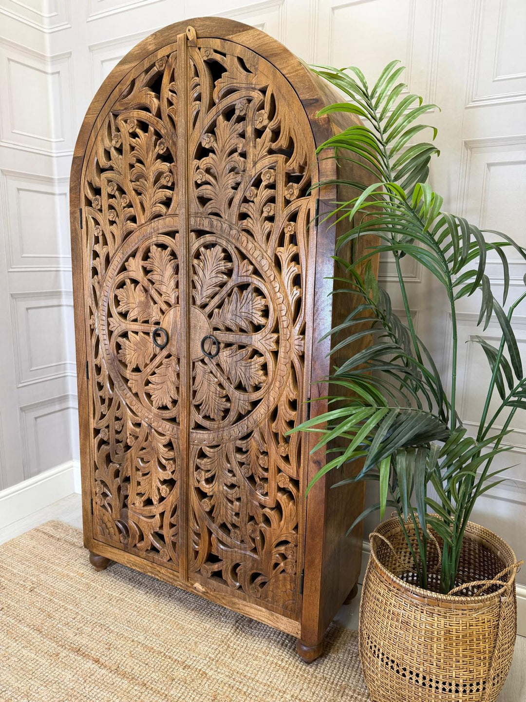 Arched Hand-Carved Mango Wood Armoire – Floral Openwork Design in Natural Finish