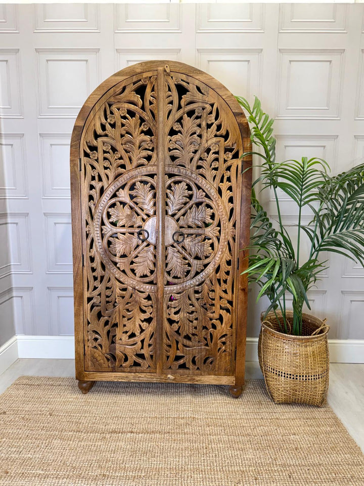 Arched Hand-Carved Mango Wood Armoire – Floral Openwork Design in Natural Finish