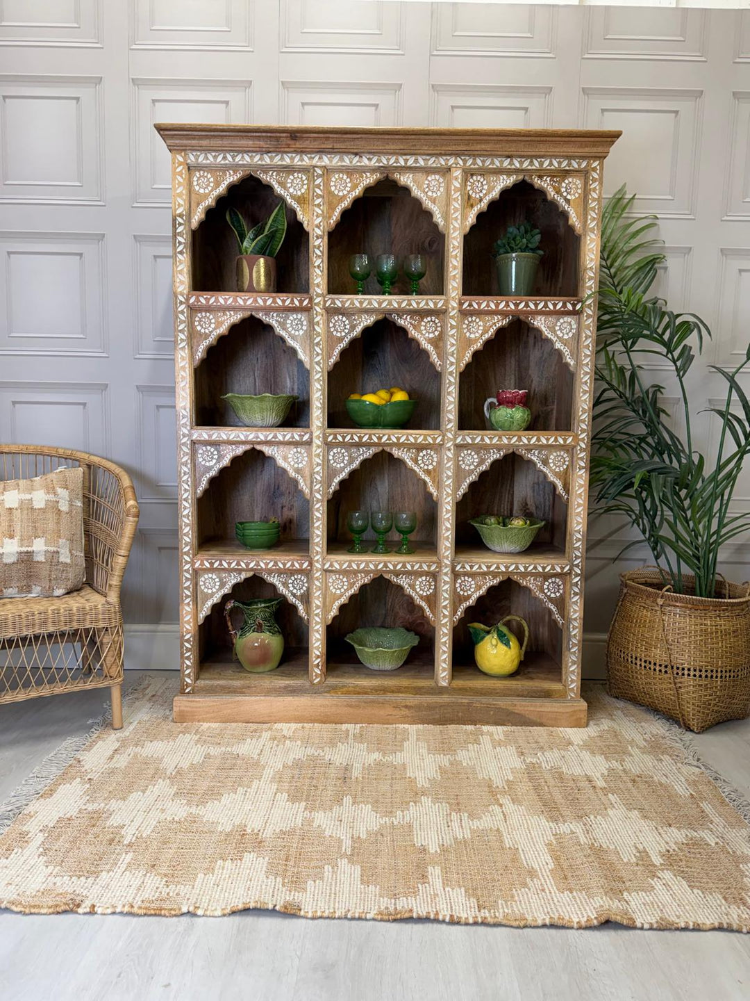 Hand-Carved Mango Wood Bookcase – 12 Arched Shelves in Natural Polished Finish