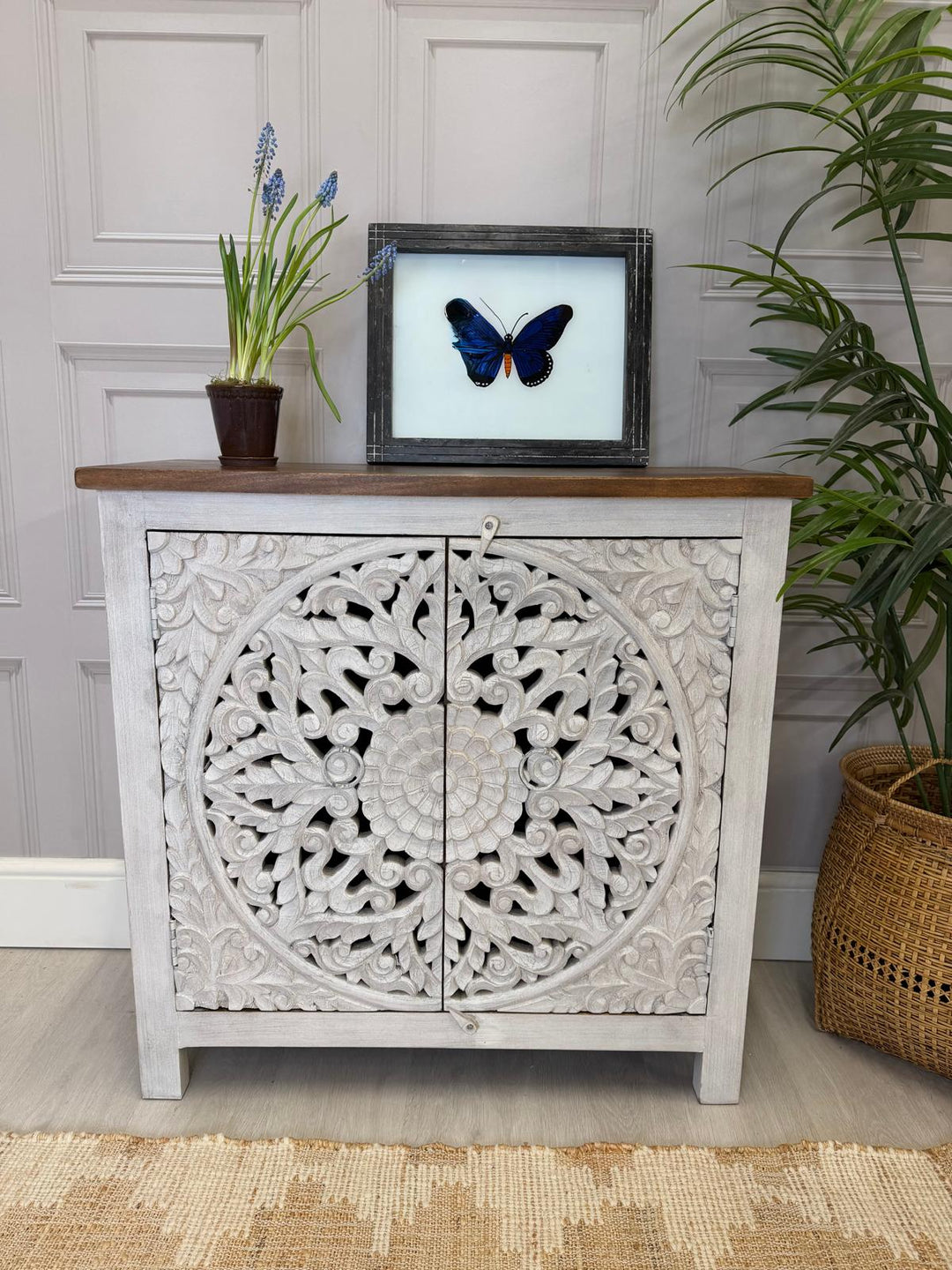 Whitewashed Hand-Carved Mango Wood Sideboard – Natural Top with Mandala Detailing