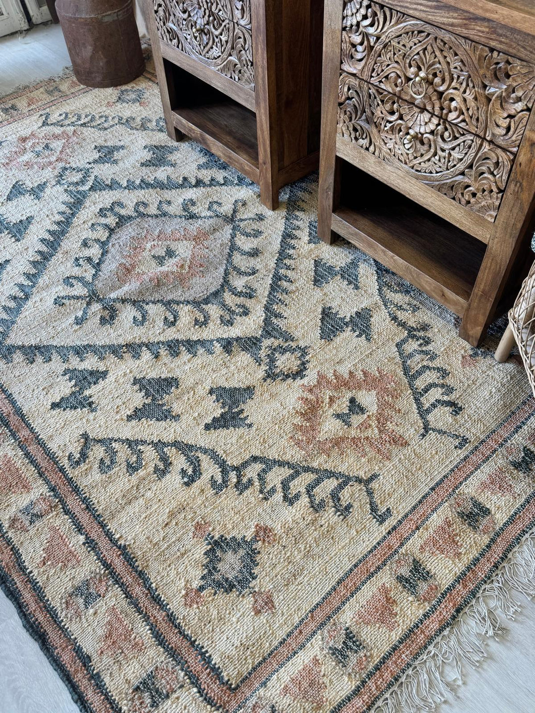 Jute Punja Hand-Woven Rug – Natural & Charcoal Geometric Design (150 x 240cm)