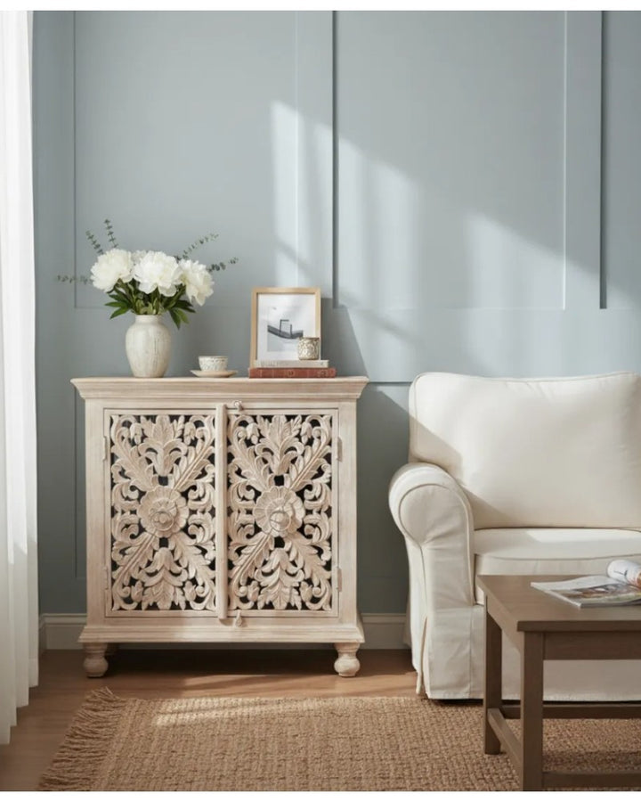 Hand-Carved Mango Wood Sideboard – Creamwashed Finish with Floral Detailing